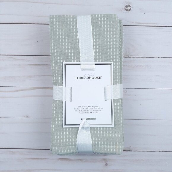 Threadhouse Fabric Dinner Napkins Set of 6 Sage Green White Dashes 18x18 - Picture 2 of 2